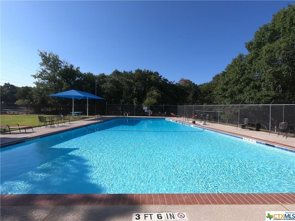 5500 Cliff Ln Property Photo 3