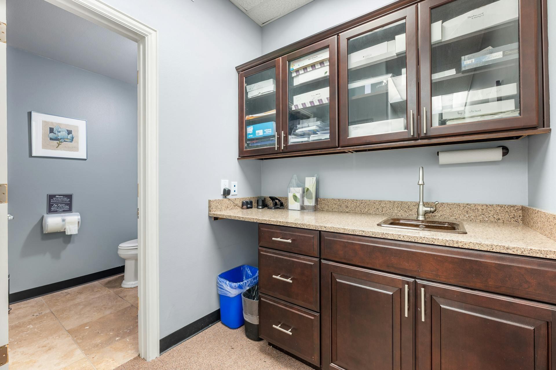 2413 Greenlawn Pkwy Property Photo 36