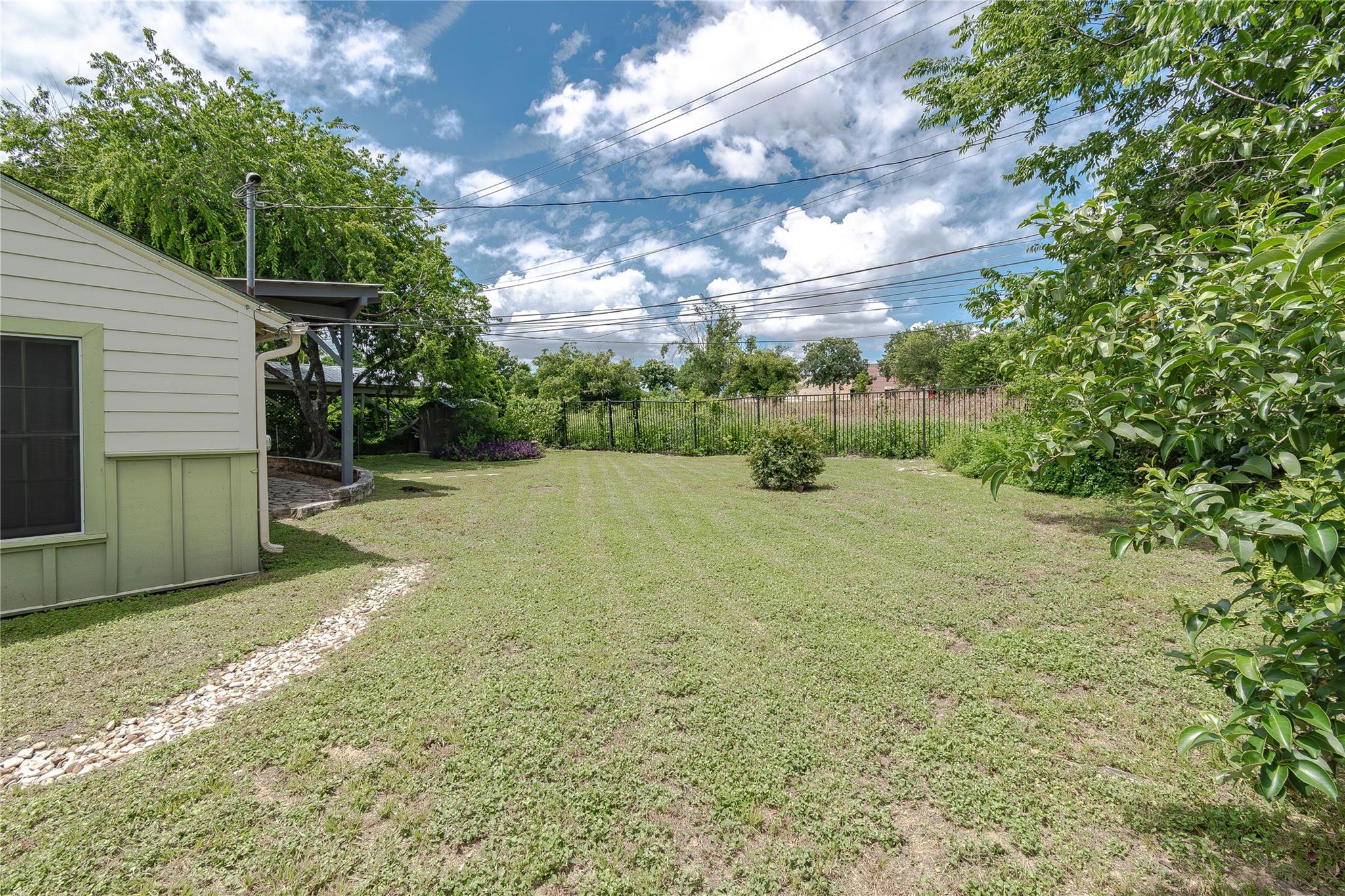1202 Norwood Rd Property Photo 32
