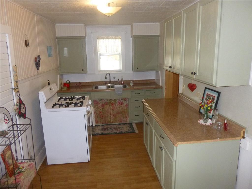 1319 Grace St Property Photo 8