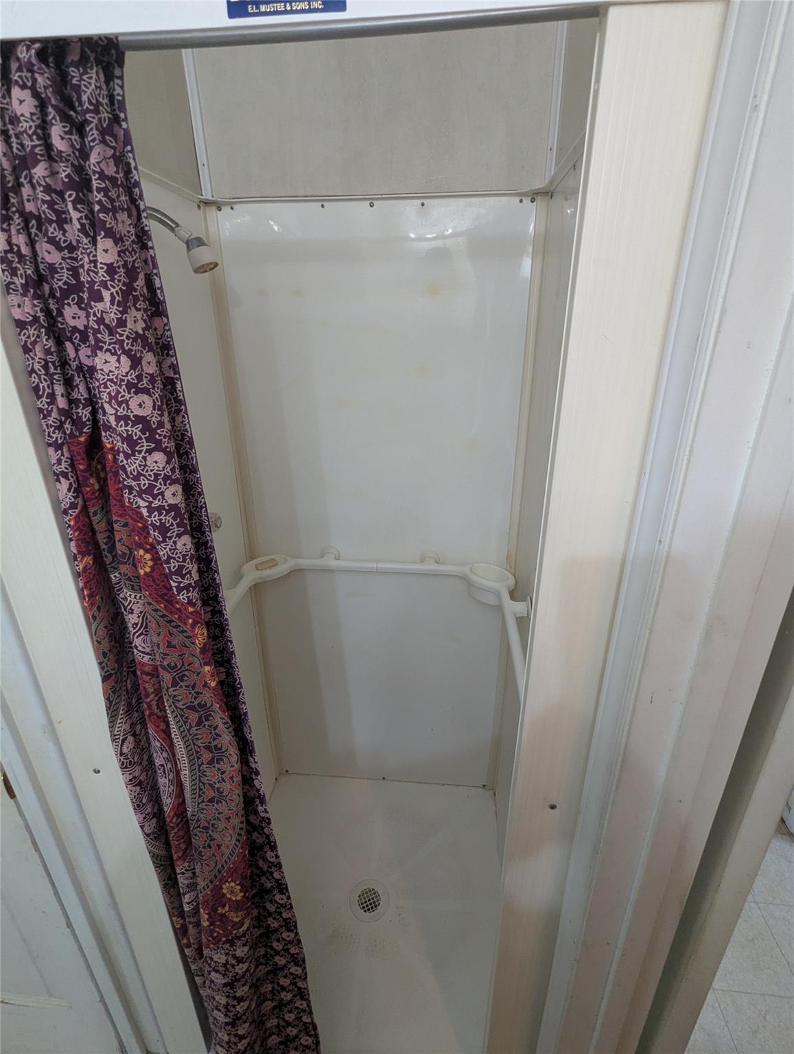 1319 Grace St Property Photo 22