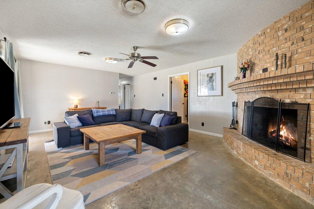 950 S Fm 486 None Property Photo 3