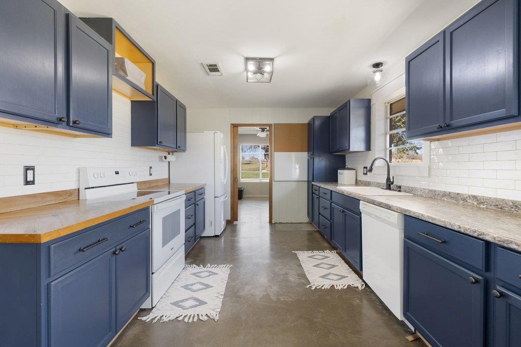 950 S Fm 486 None Property Photo 7
