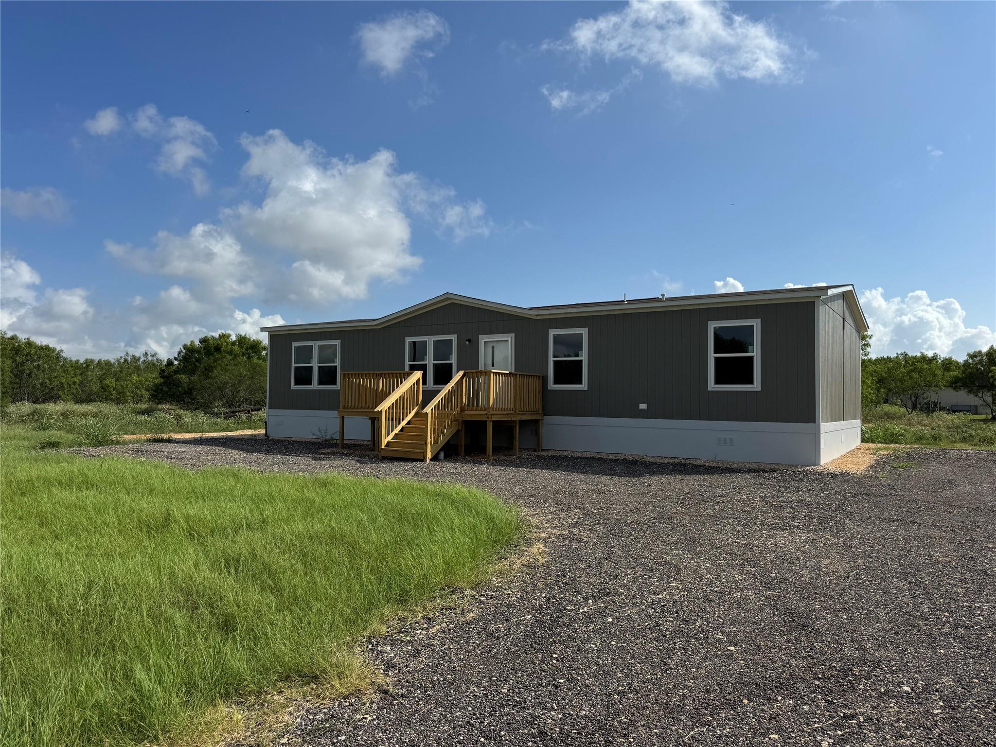 2601 Tumbleweed Trl Property Photo 2