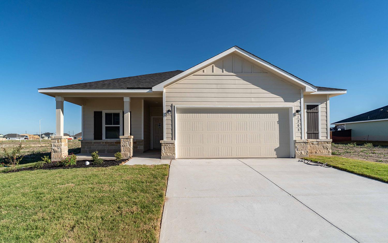 1208 Marvin Grv Property Photo 1
