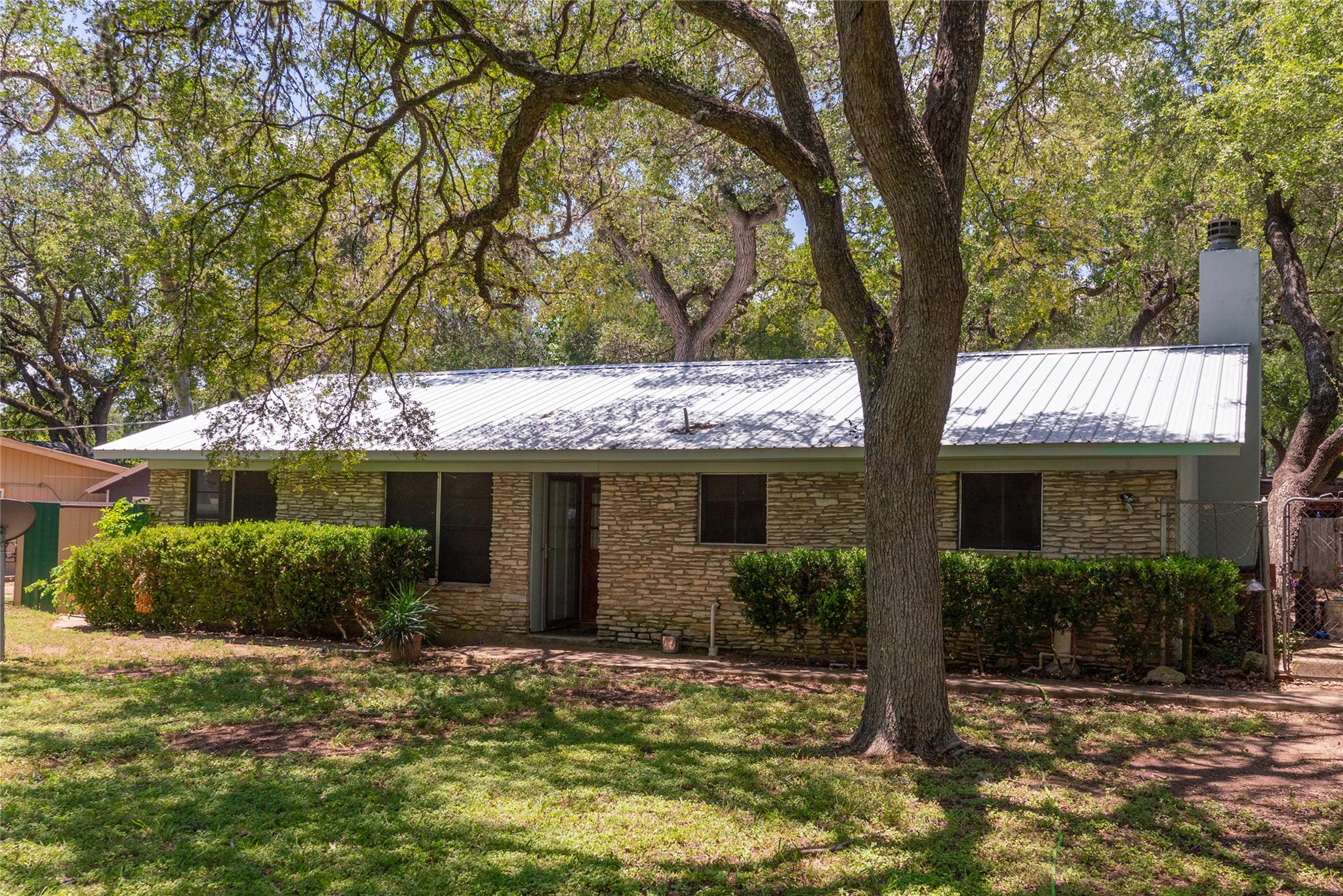 10310 Menchaca Rd Property Photo 1