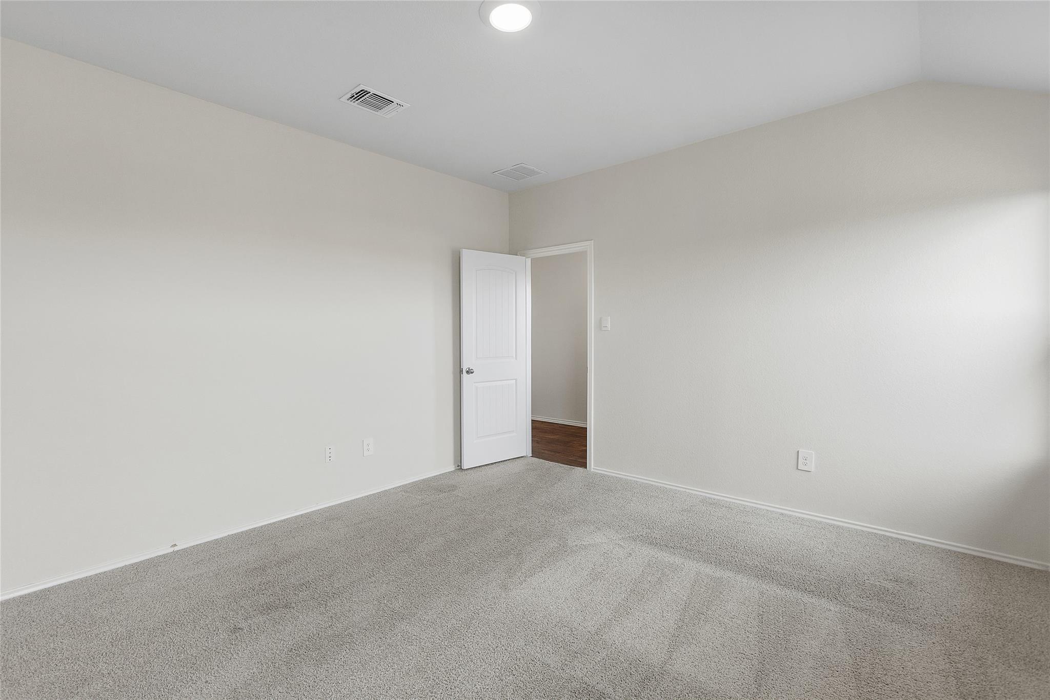 133 Frogmore Loop Property Photo 10