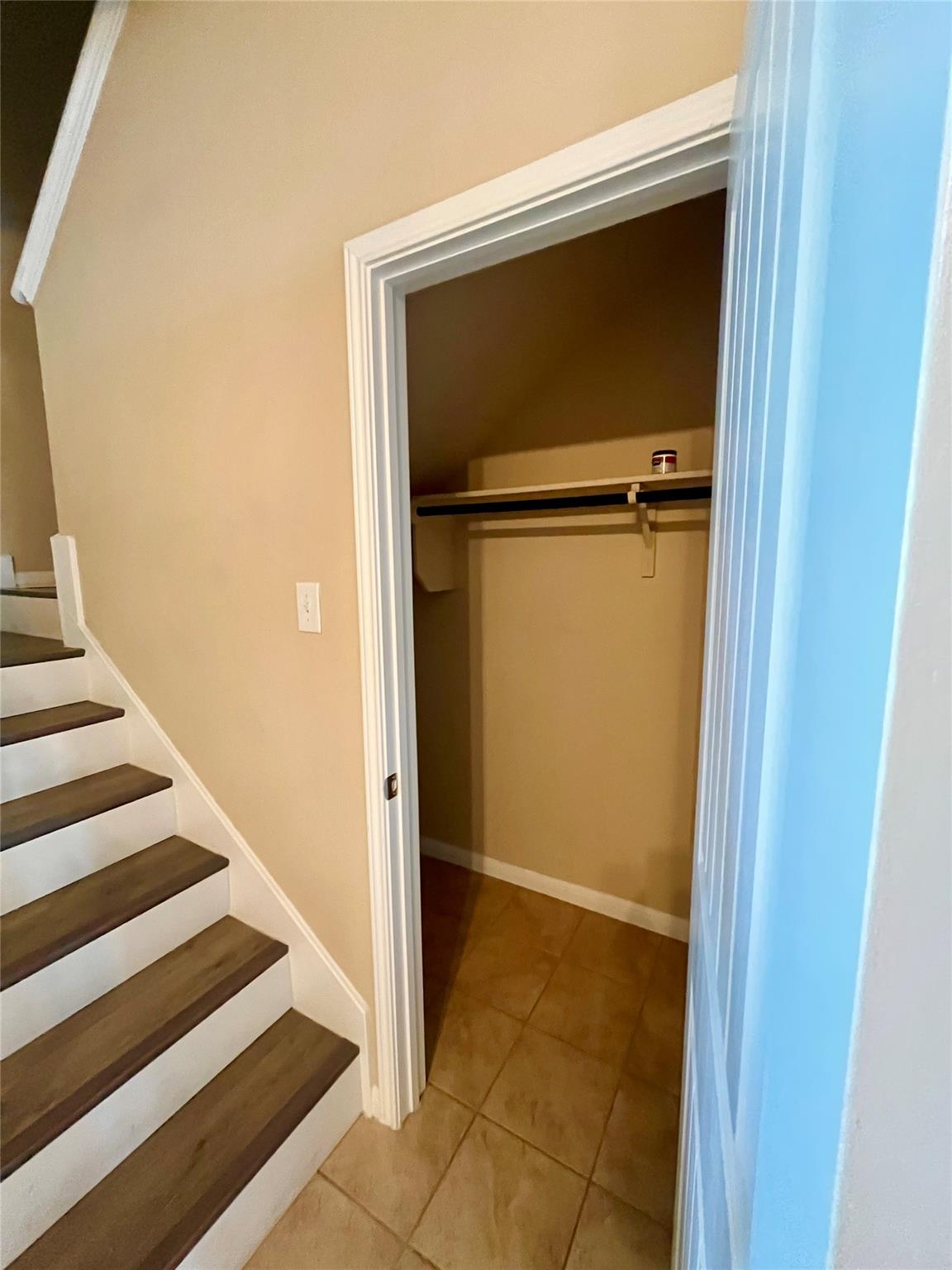 707 Katmai Cir Property Photo 11