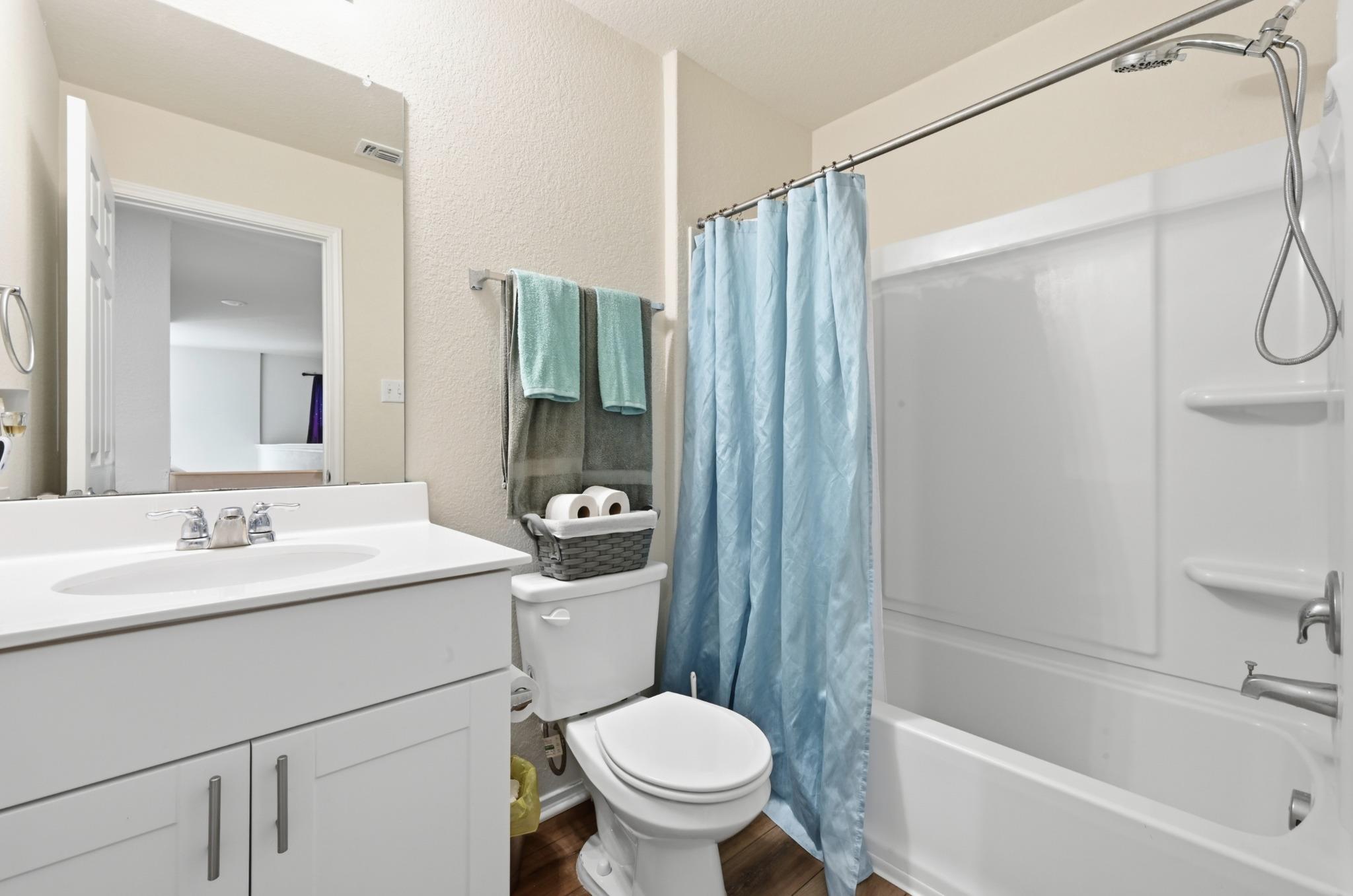 632 Pepperbark Loop Property Photo 23