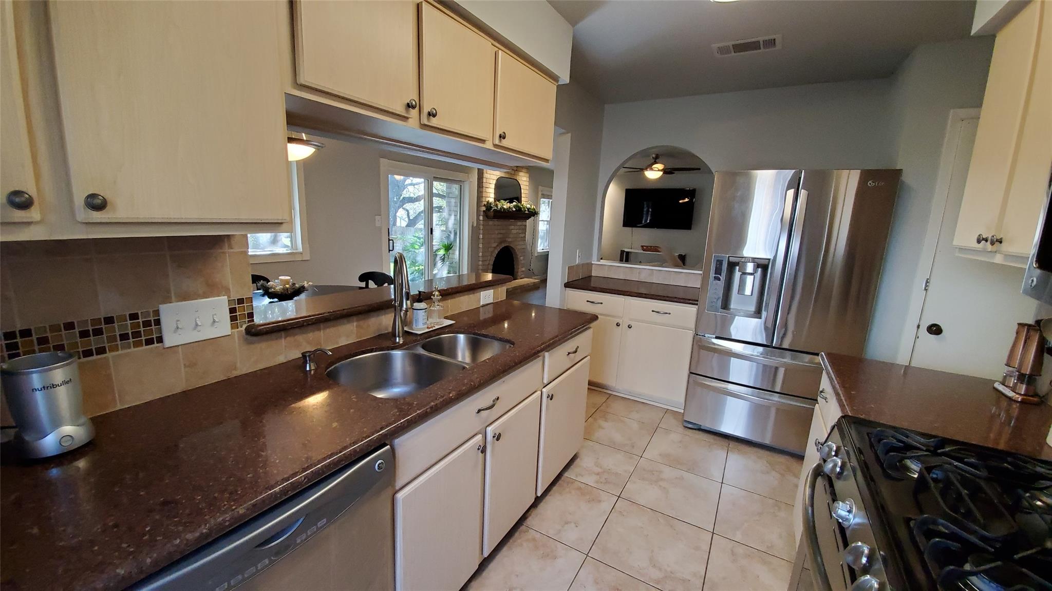 11713 Spotted Horse Dr Property Photo 7