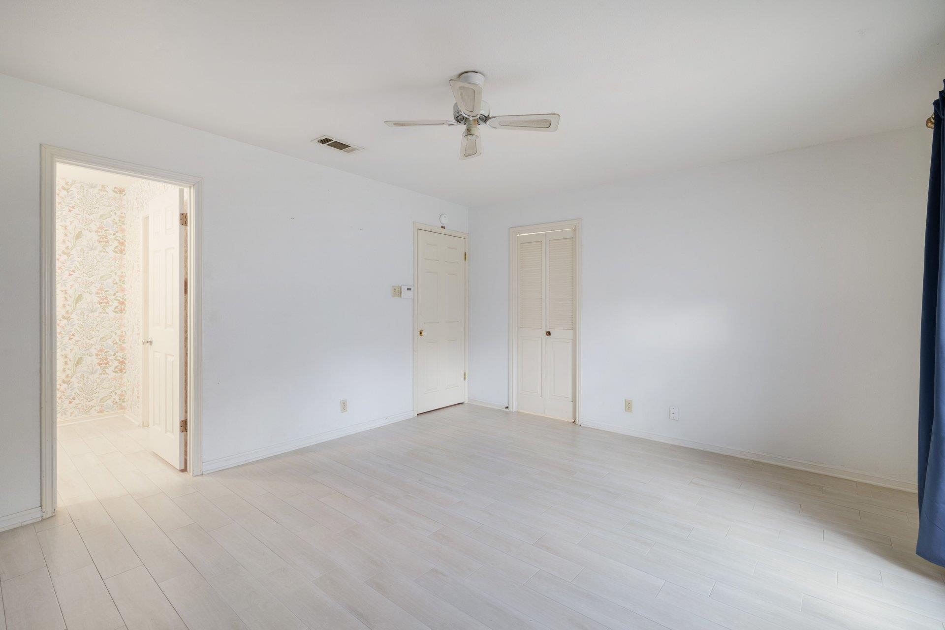 11133 Pinehurst #b Dr #b Property Photo 18