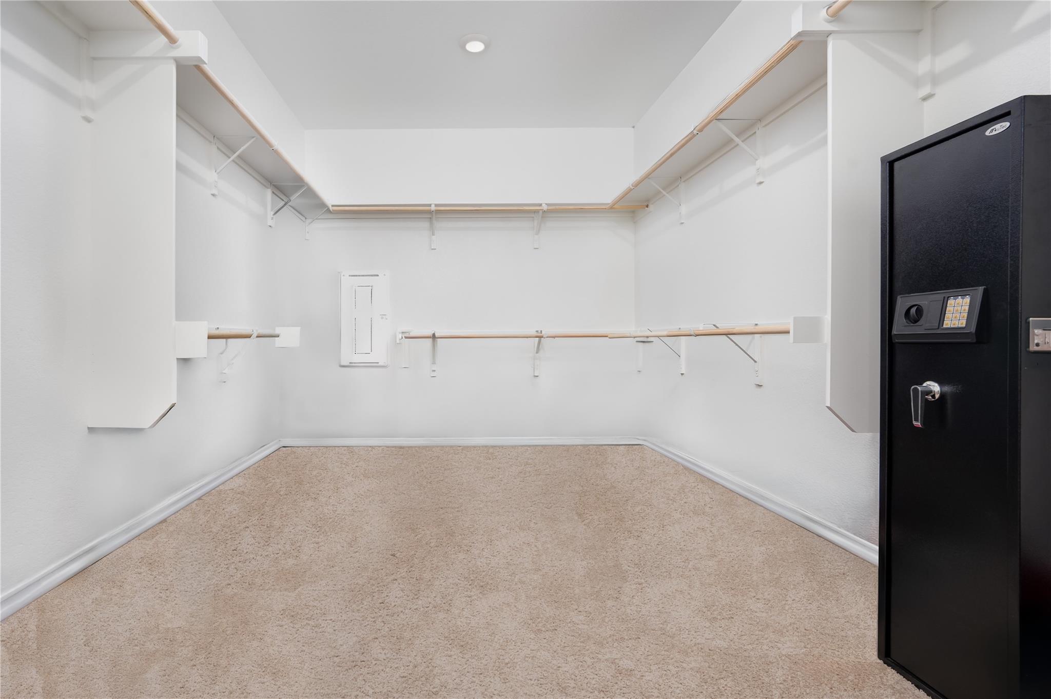 513 Emerald Cv Property Photo 9