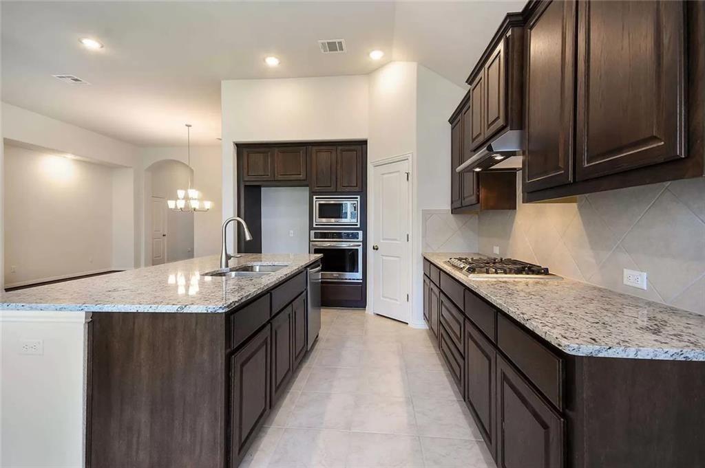 22316 Chipotle Pass Property Photo 8