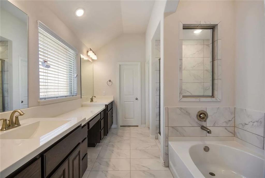 22316 Chipotle Pass Property Photo 12