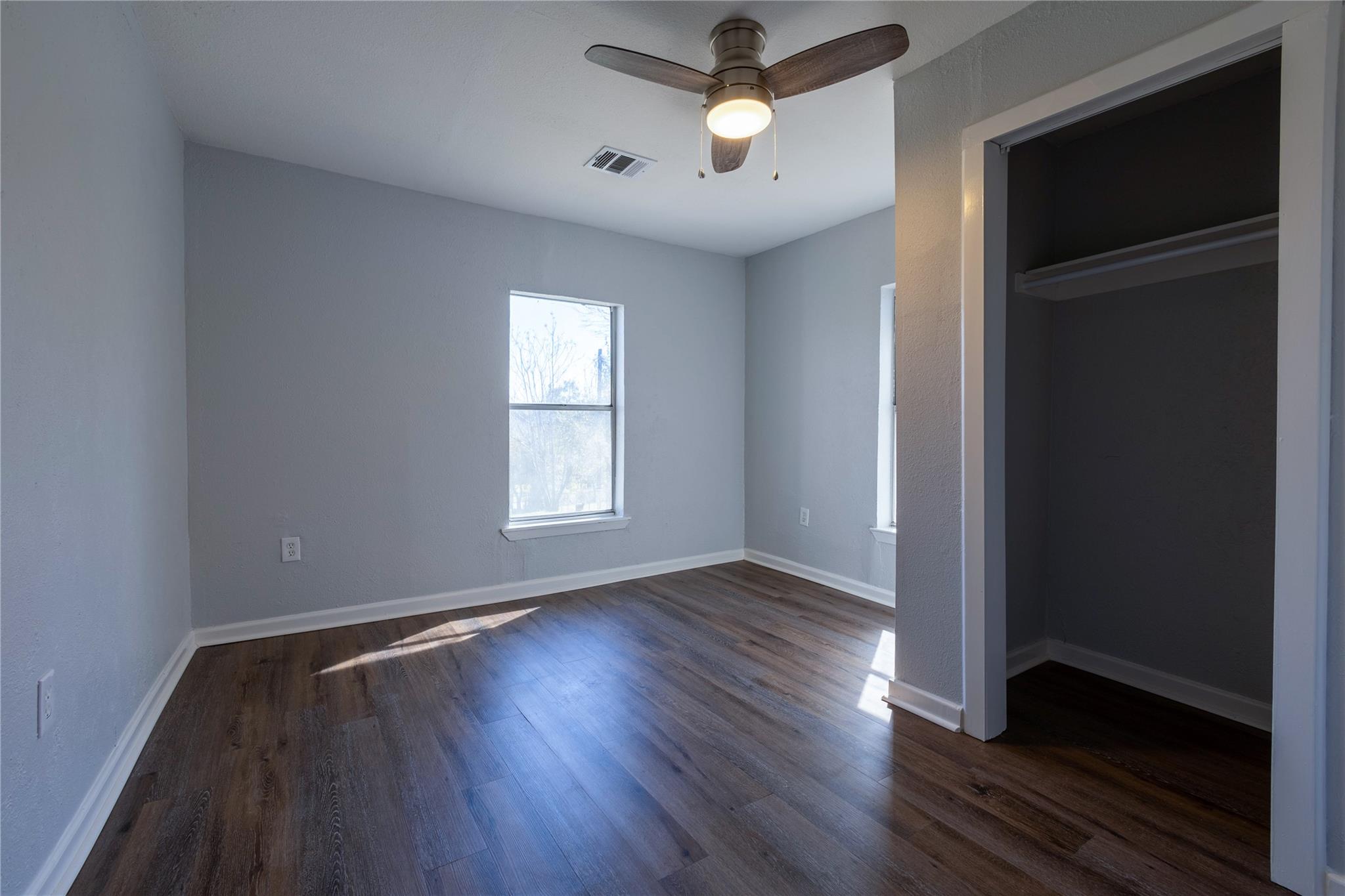 2304 Thrasher Ln #a Property Photo 13