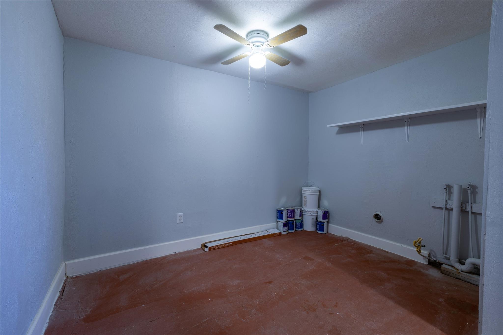 2304 Thrasher Ln #a Property Photo 16