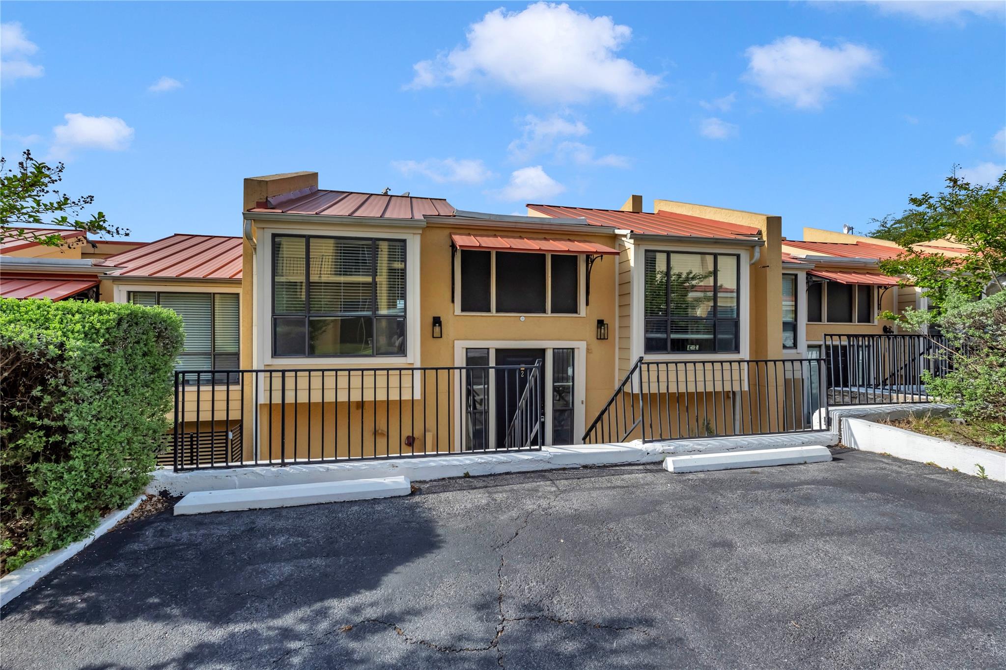 402 Hi Stirrup E2 Property Photo