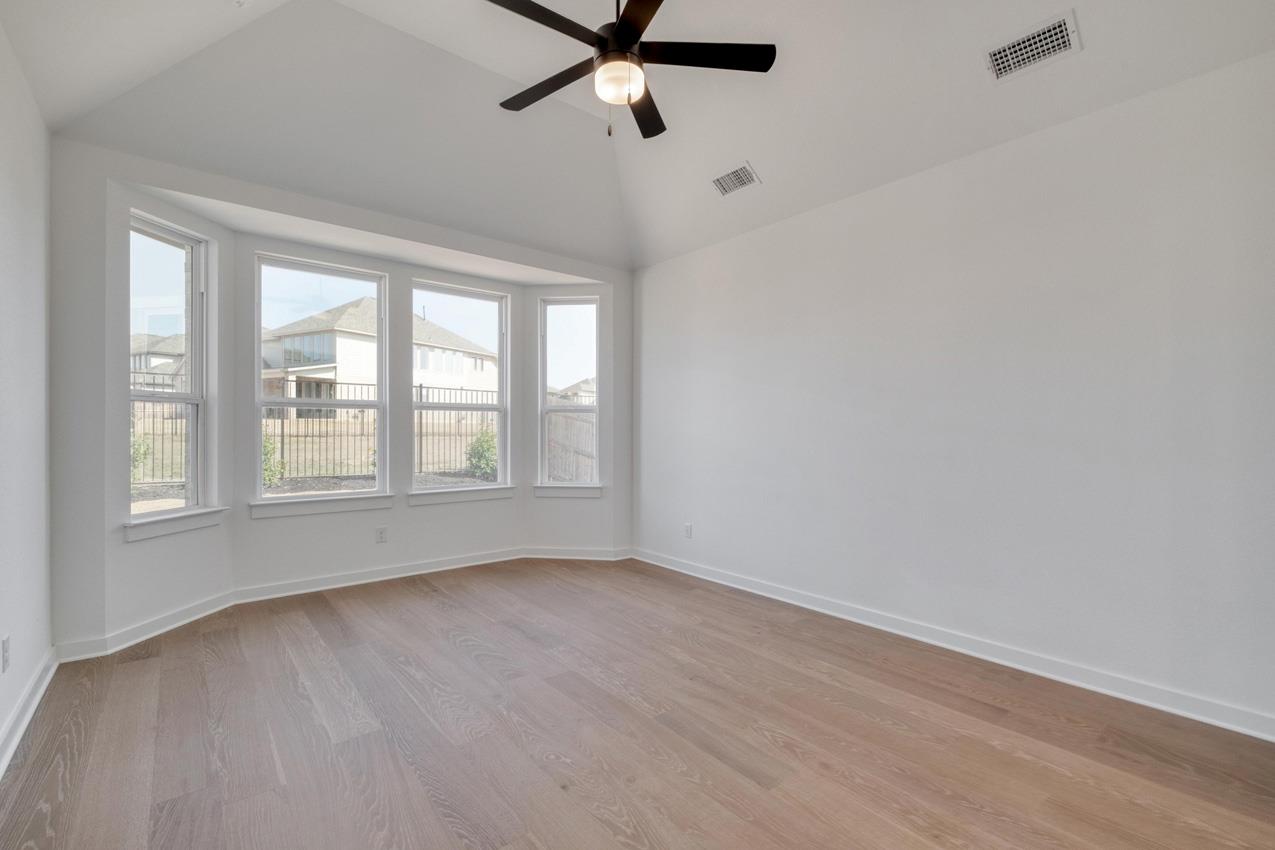 512 Gerona Ct Property Photo 8
