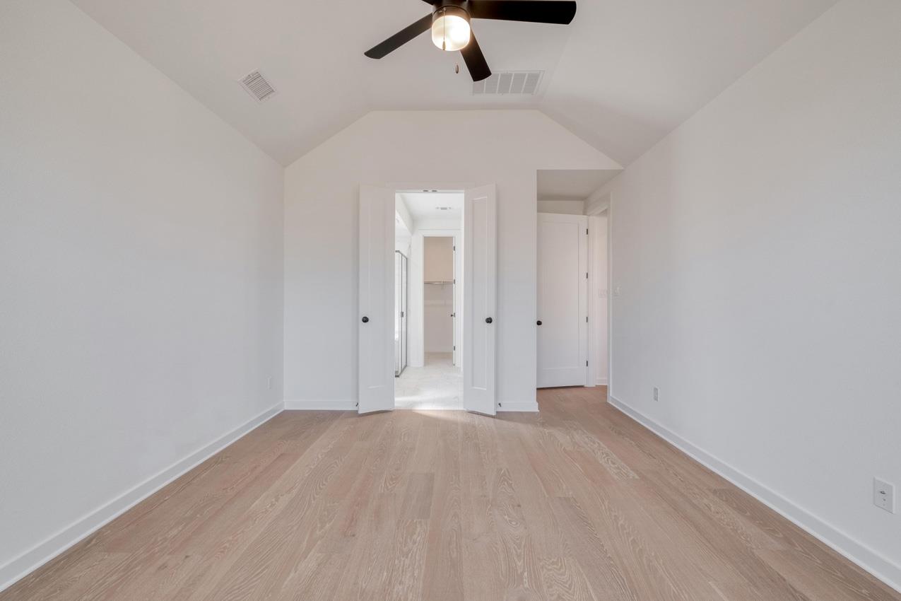 512 Gerona Ct Property Photo 9