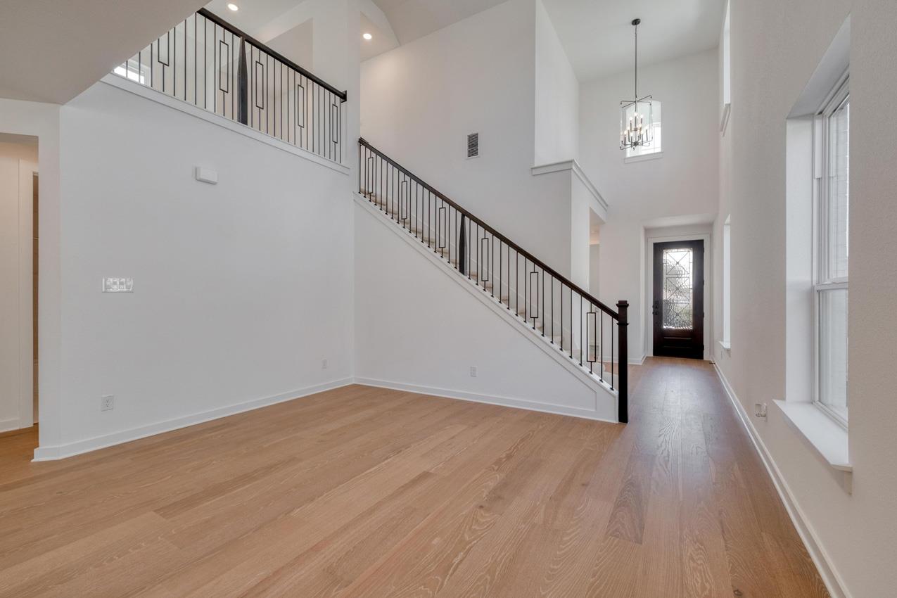 512 Gerona Ct Property Photo 15