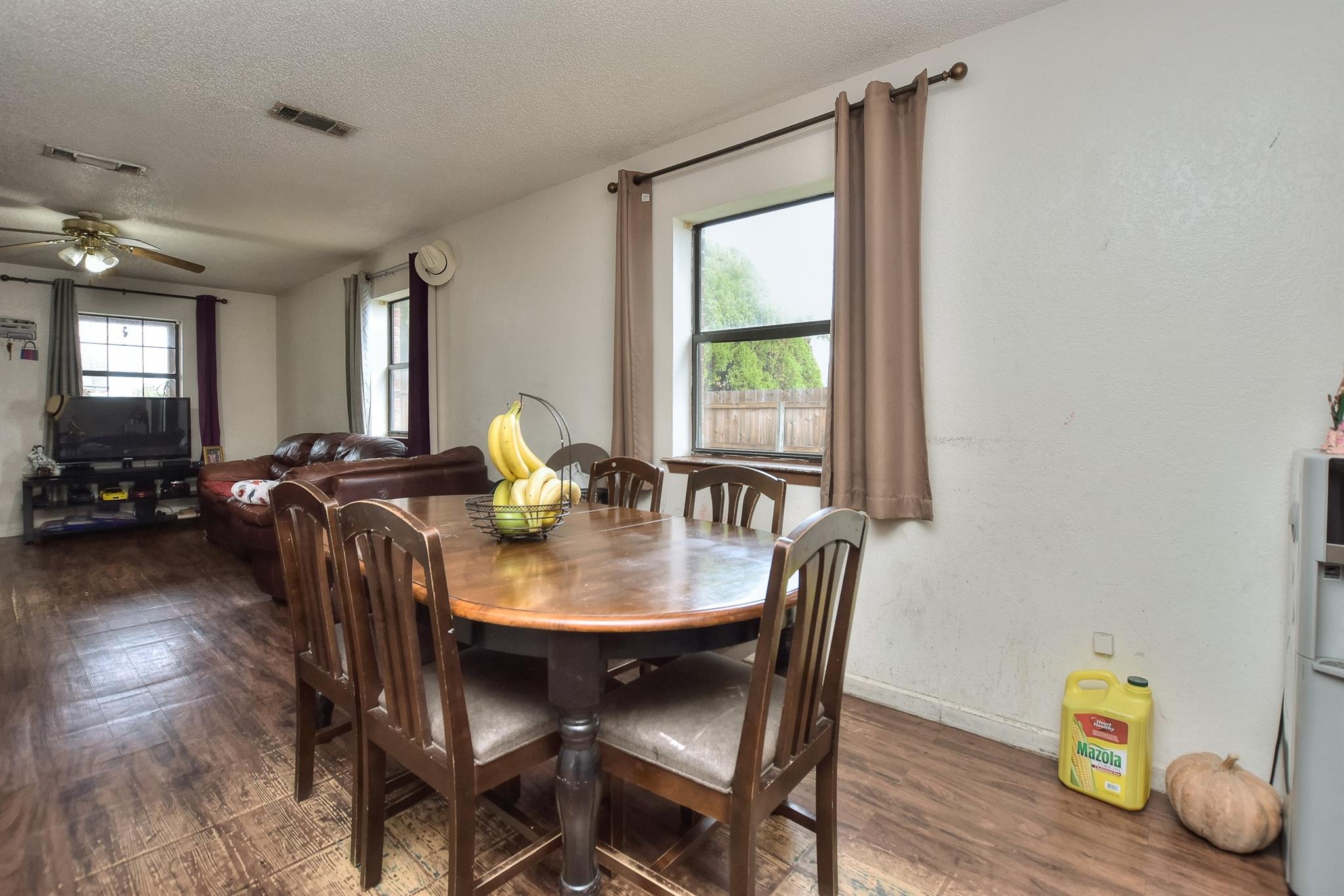 1204 Southwalk St Property Photo 7