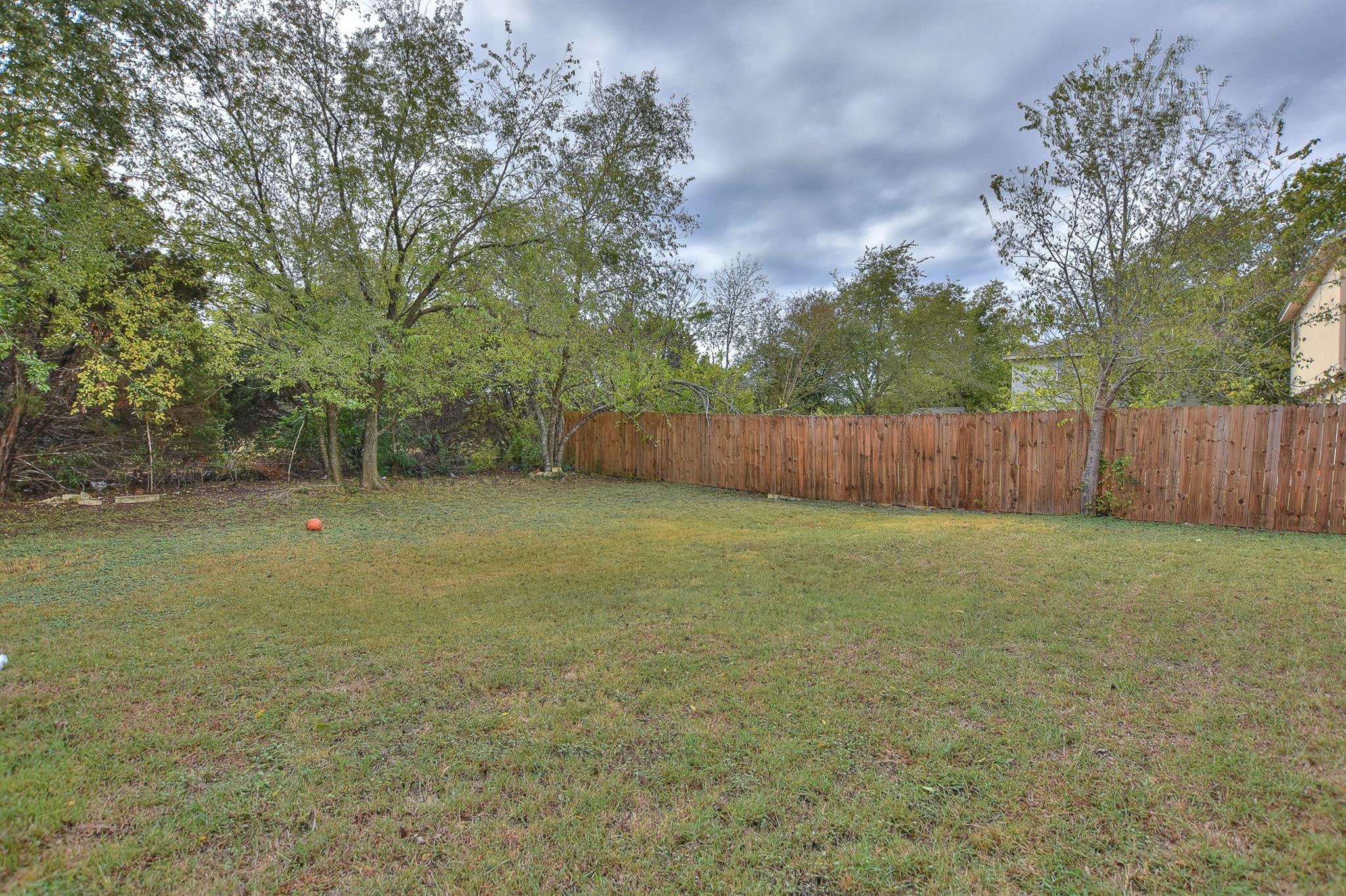 1204 Southwalk St Property Photo 19
