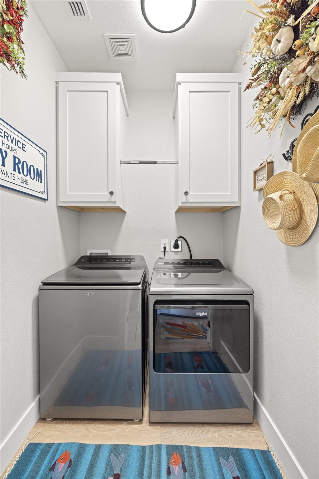 1057 Roanoke Ln Property Photo 27