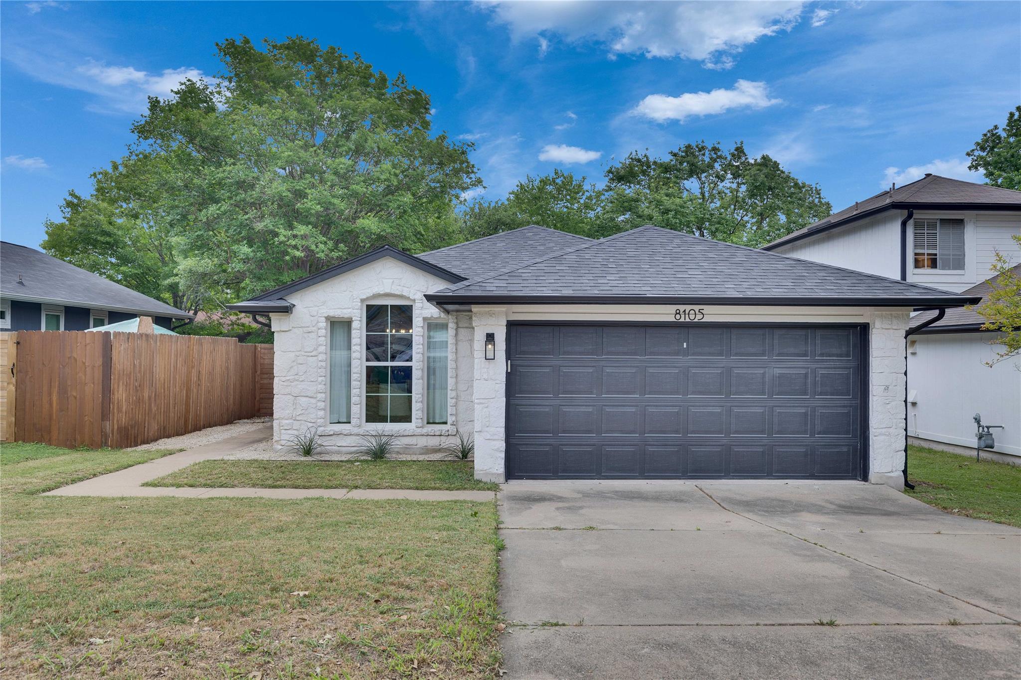 8105 Almondsbury Ln Property Photo