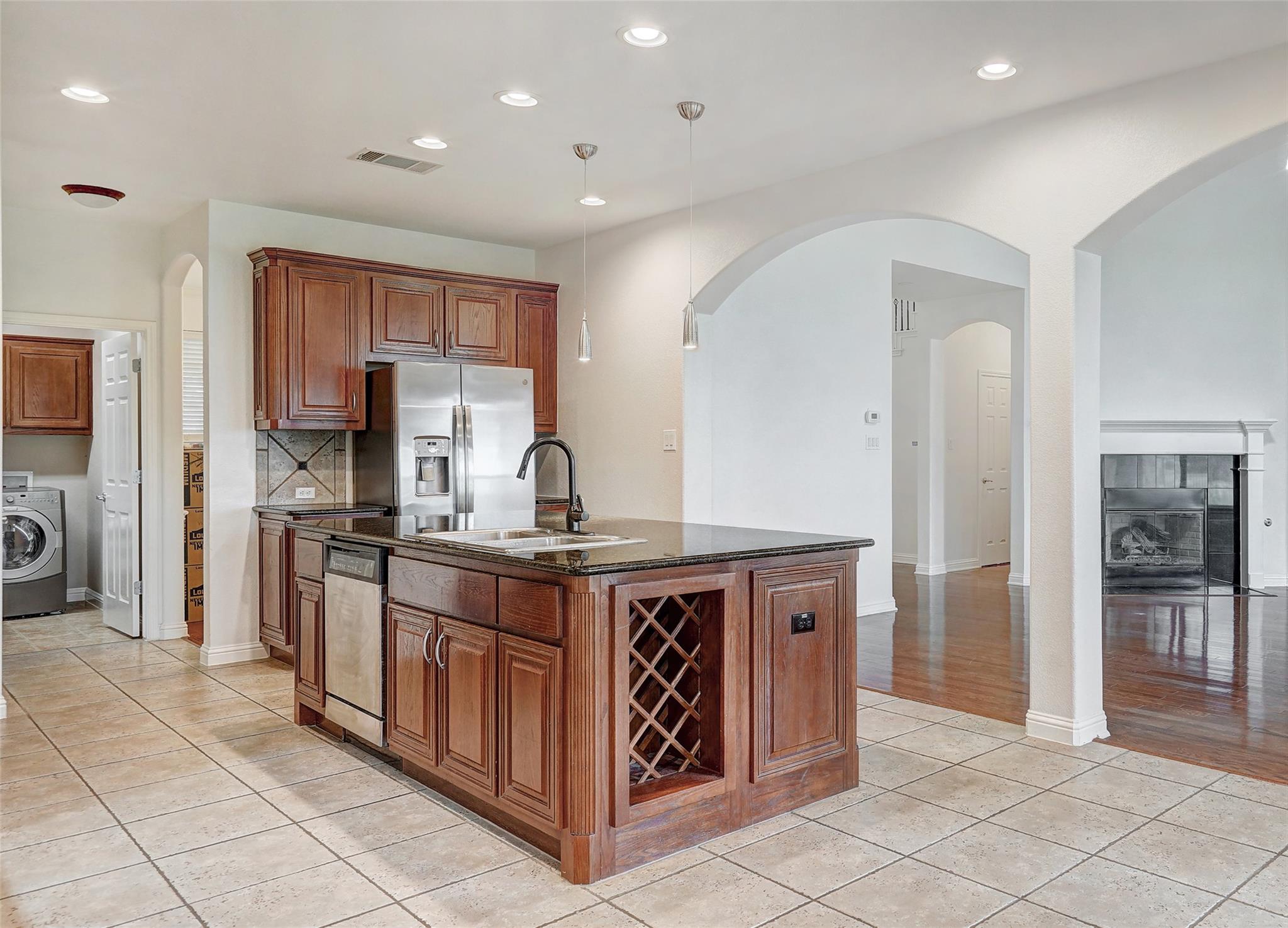 3129 Goldenoak Cir Property Photo 10