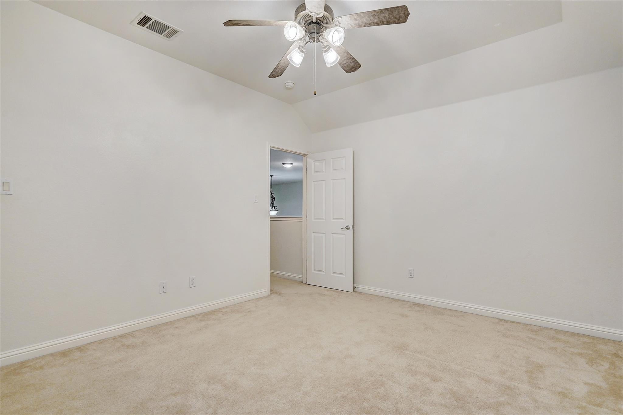 3129 Goldenoak Cir Property Photo 26