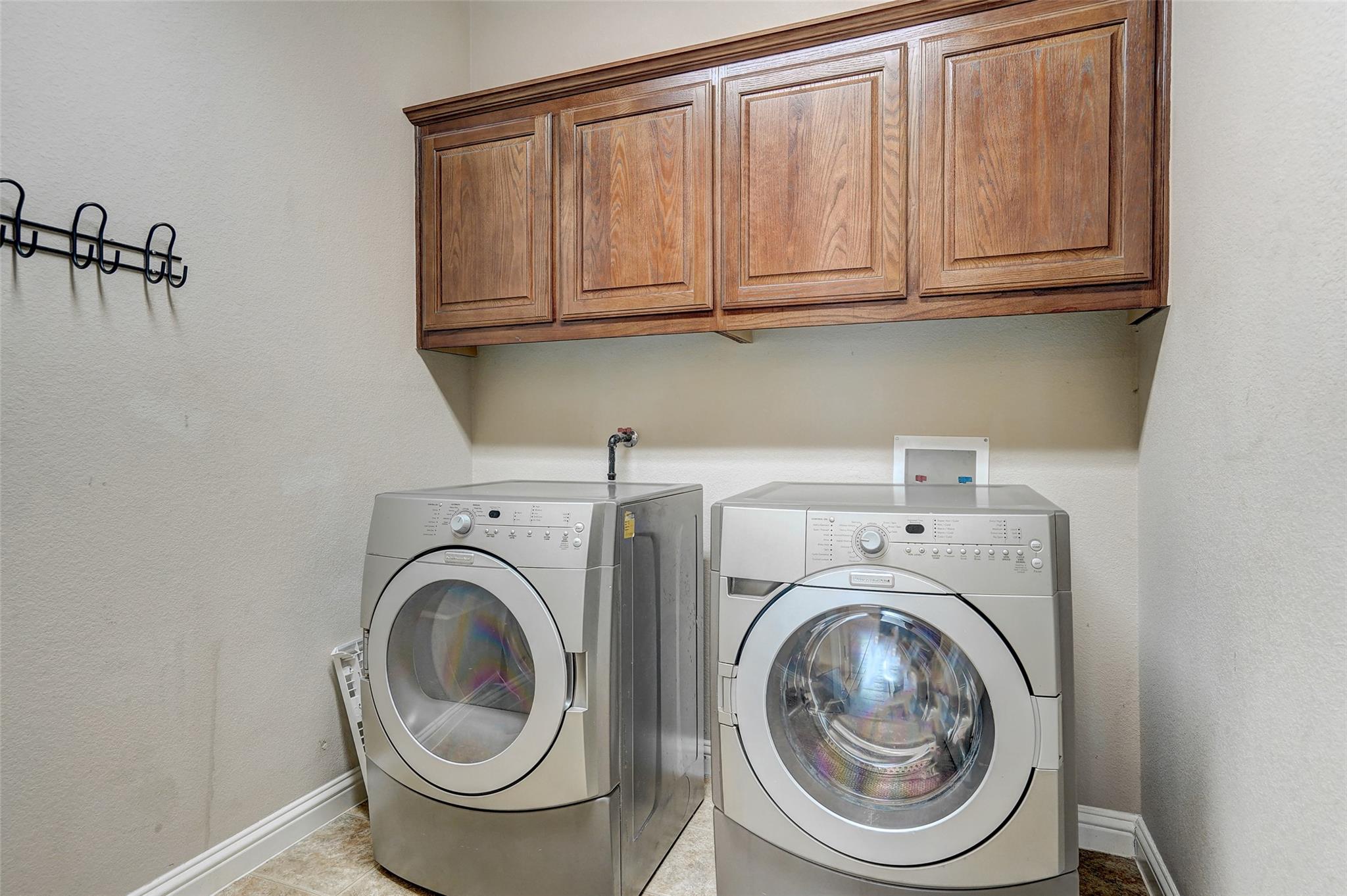 3129 Goldenoak Cir Property Photo 33