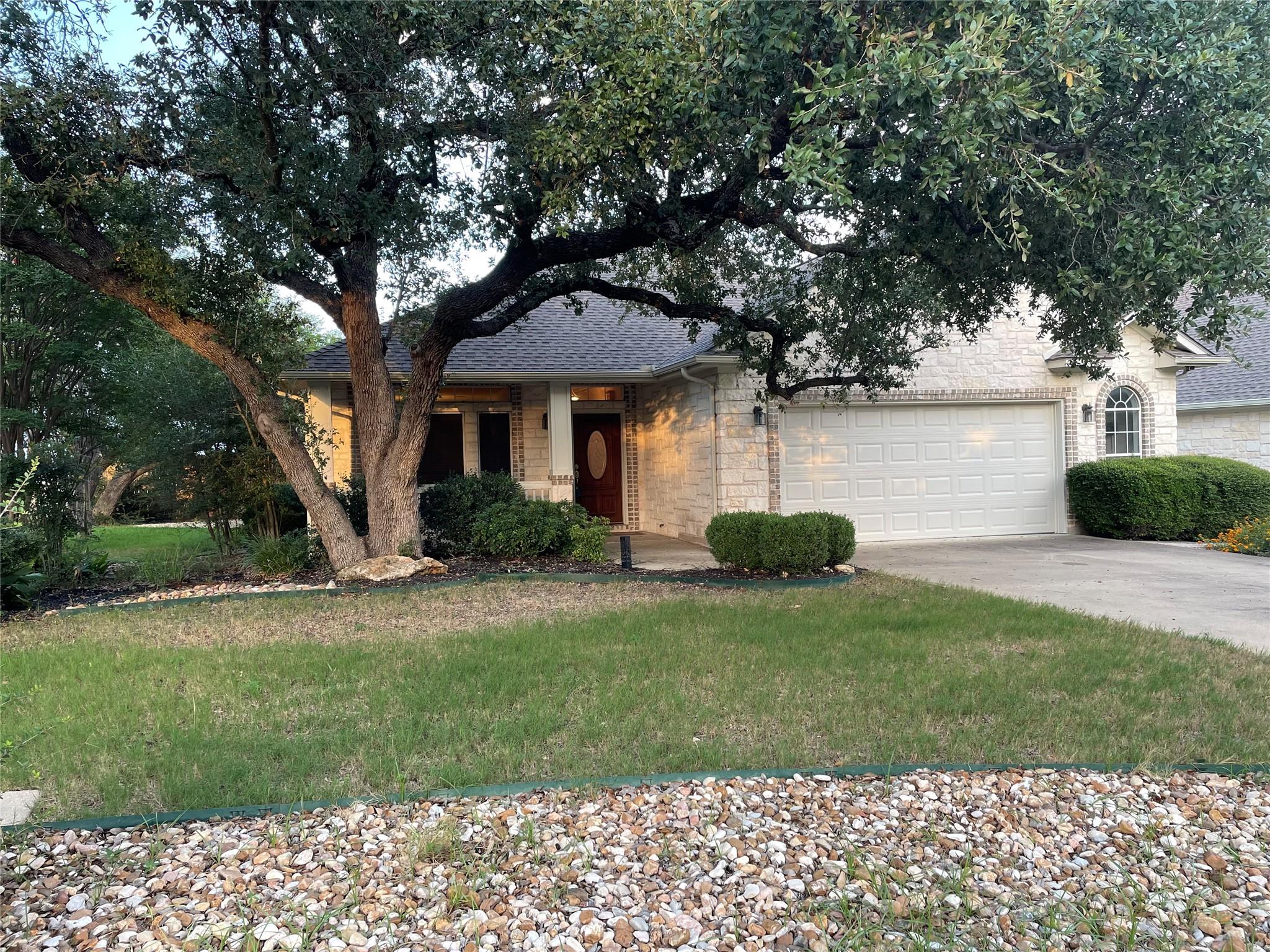 120 S Brazos Dr Property Photo 1