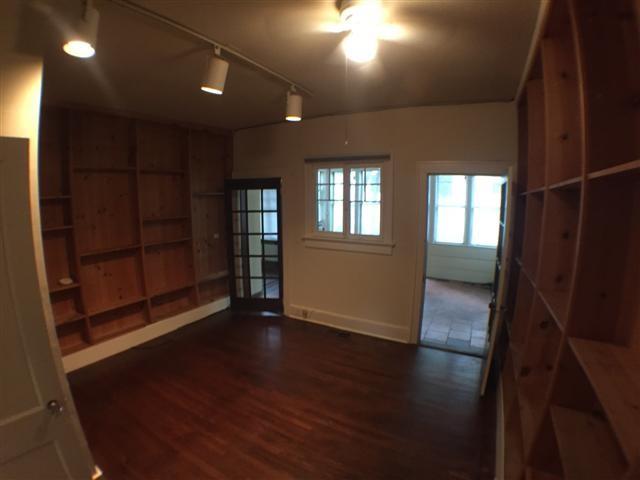 2813 Salado St Property Photo 7