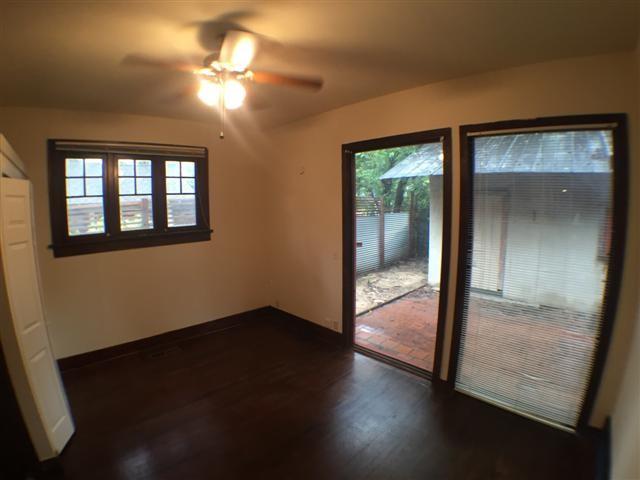 2813 Salado St Property Photo 10