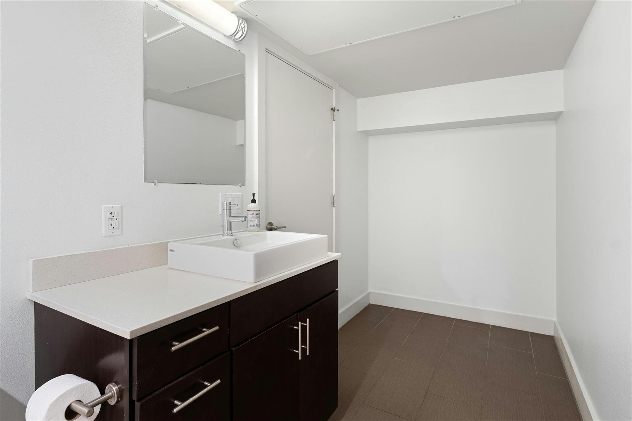 1603 Enfield Rd #301 Property Photo 12