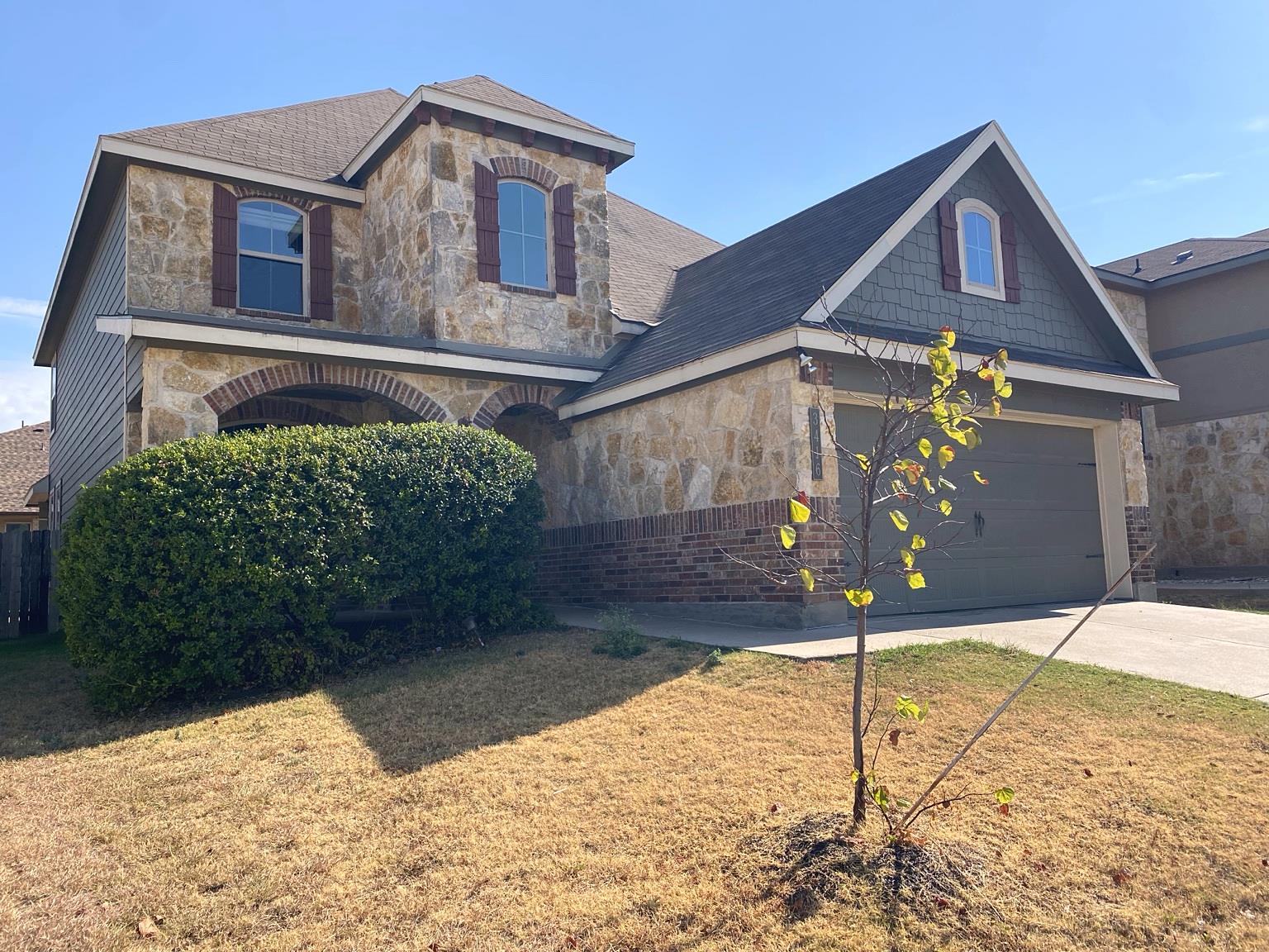 3416 Greyfriar Dr Property Photo 2