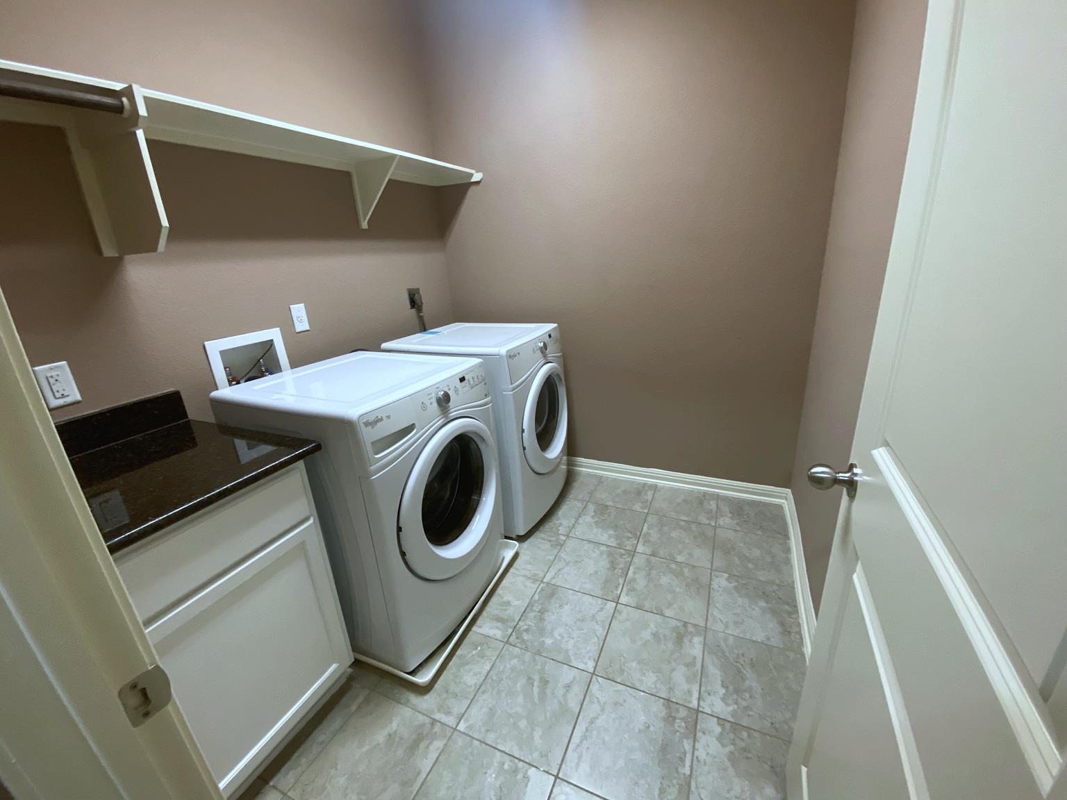3416 Greyfriar Dr Property Photo 6