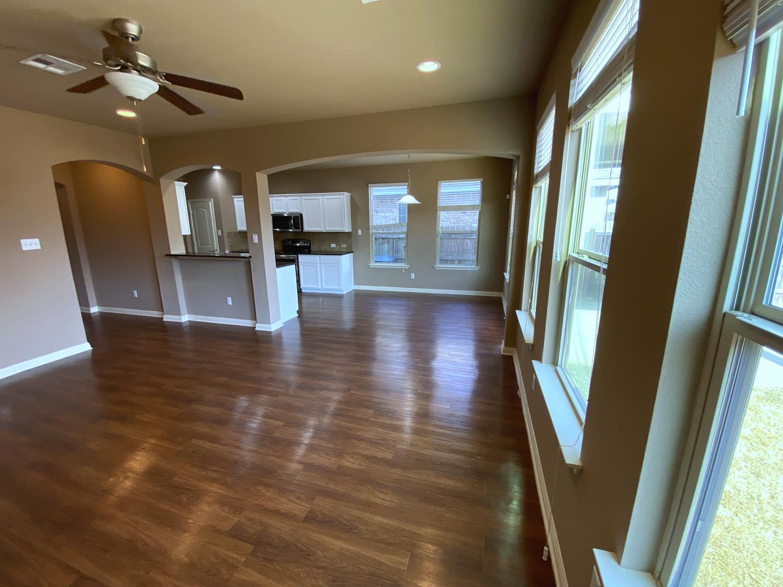 3416 Greyfriar Dr Property Photo 12