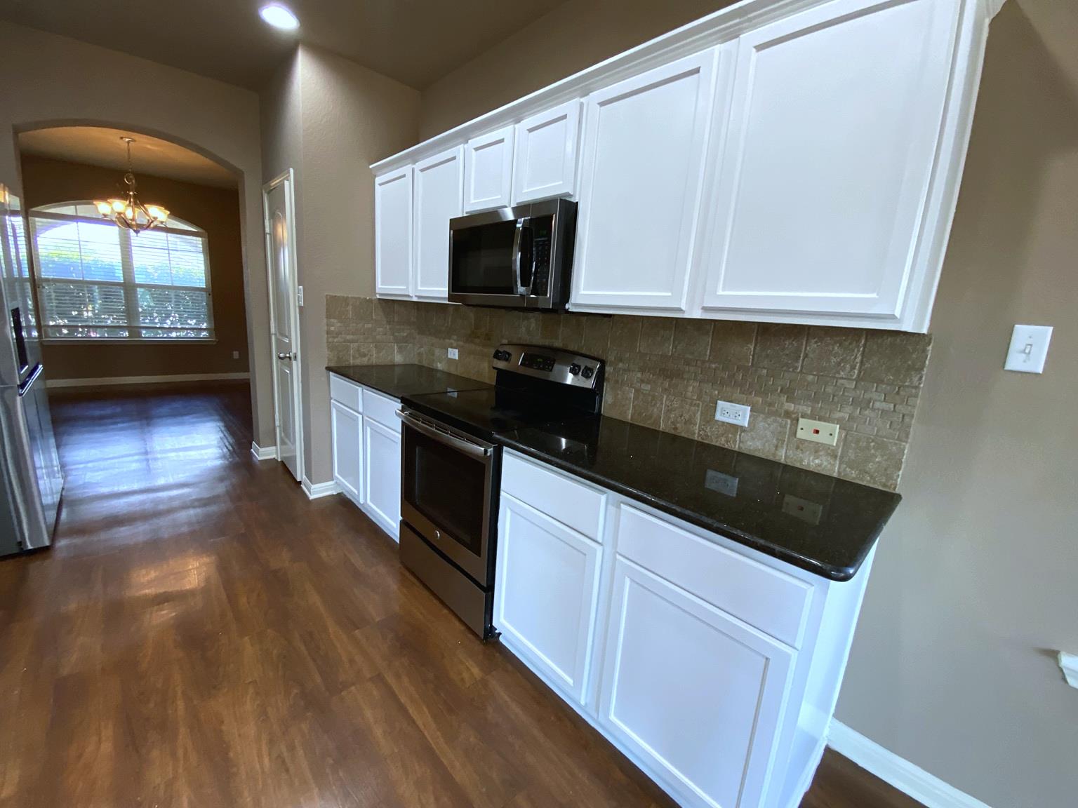 3416 Greyfriar Dr Property Photo 14