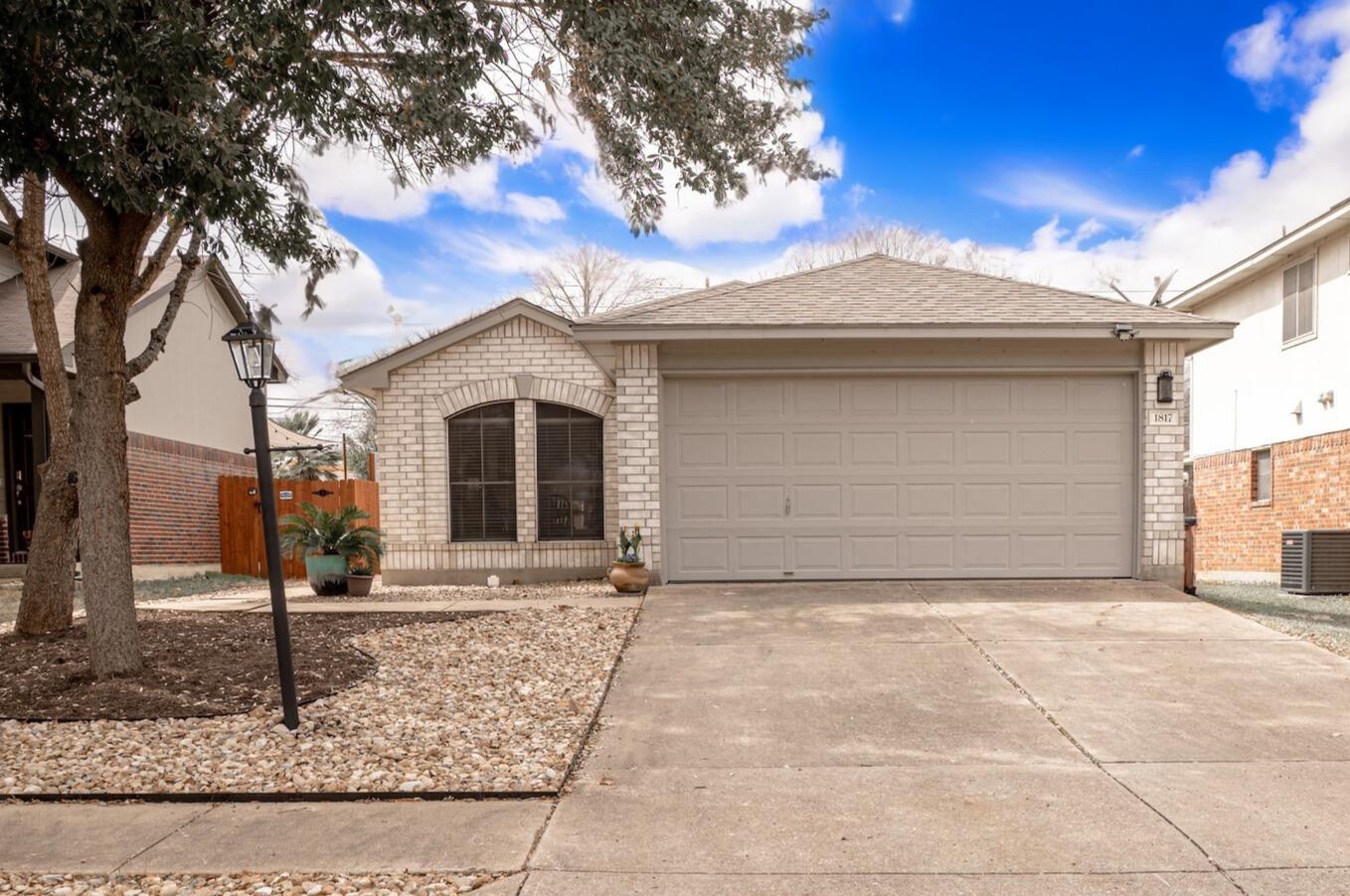 1817 Friars Tale Ln Property Photo