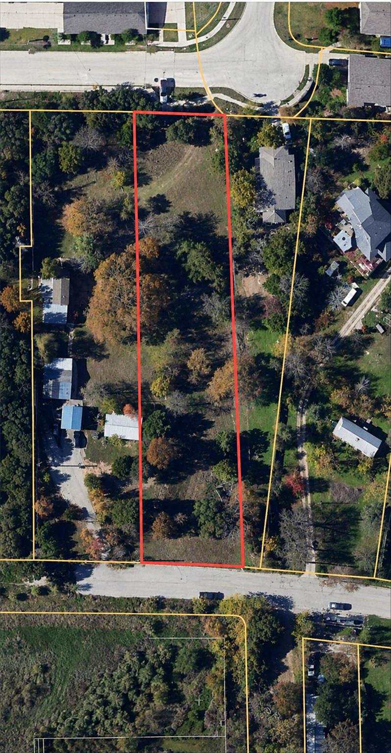 2404 Thrasher Ln Property Photo 2