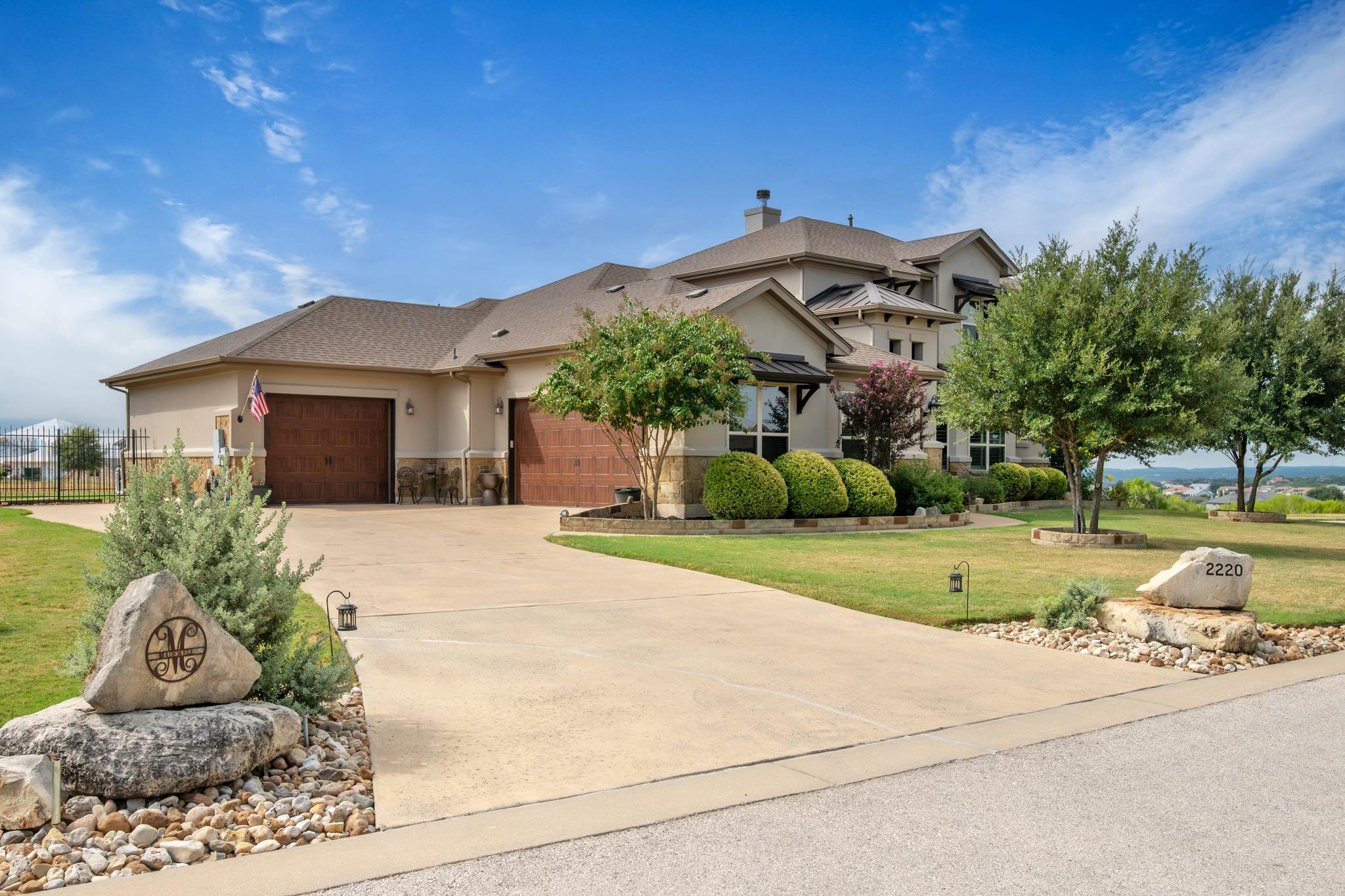 2220 Quarry Loop Property Photo 2