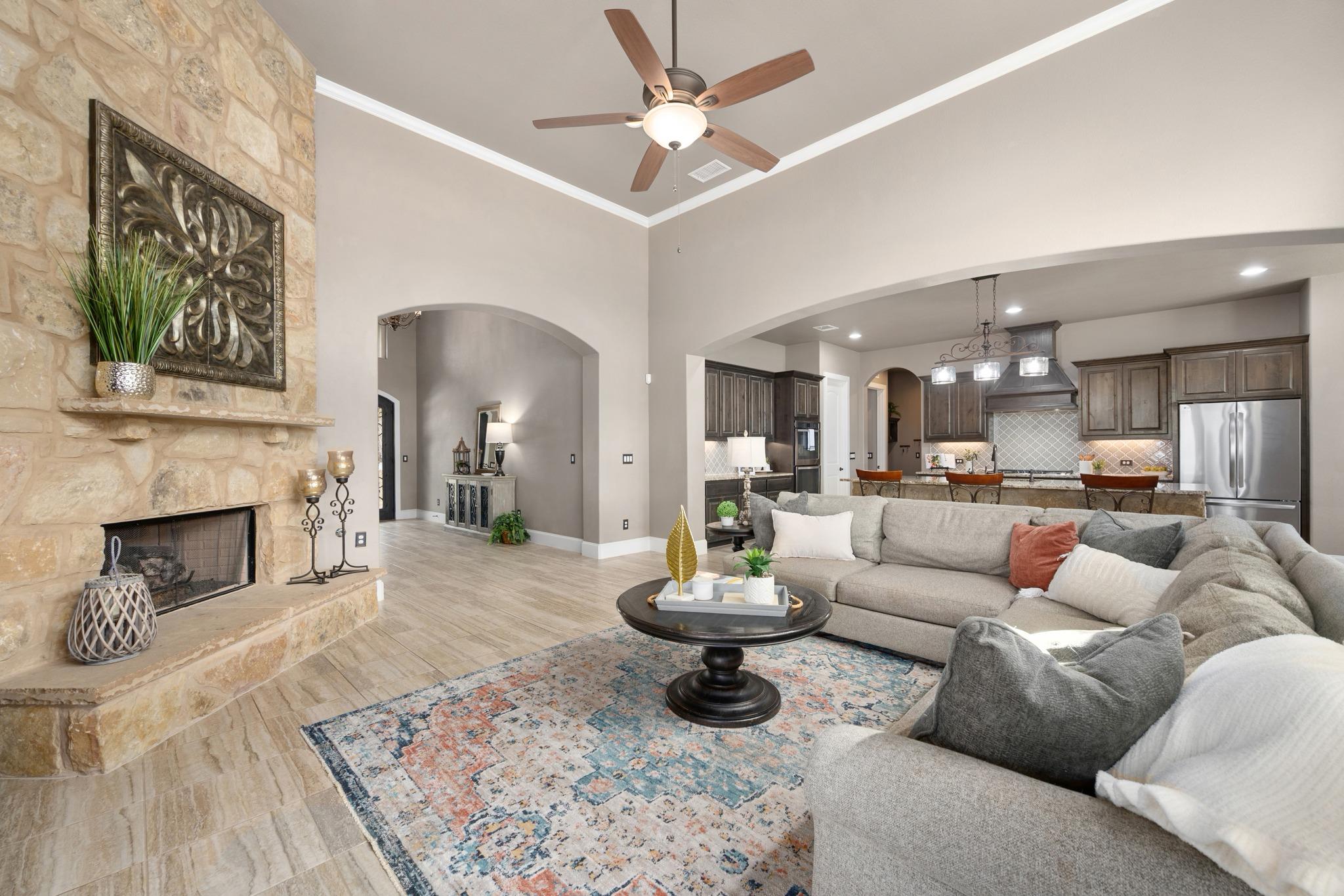 2220 Quarry Loop Property Photo 6
