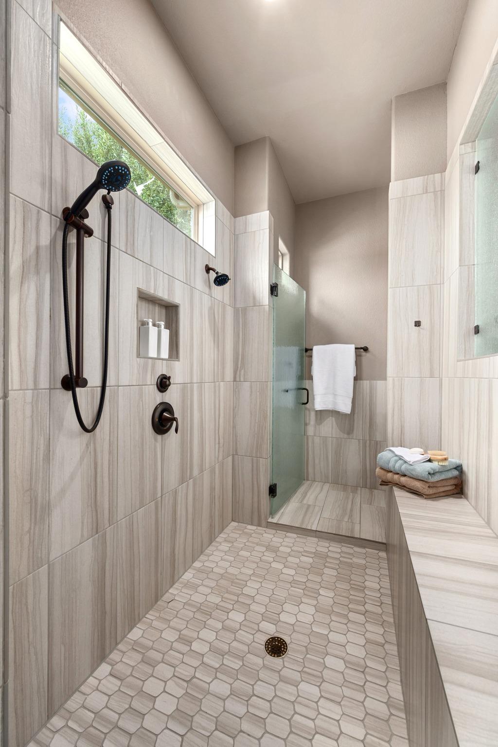 2220 Quarry Loop Property Photo 13