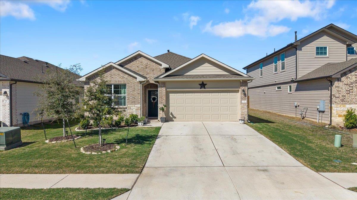 112 Rainmaker Cv Property Photo 1