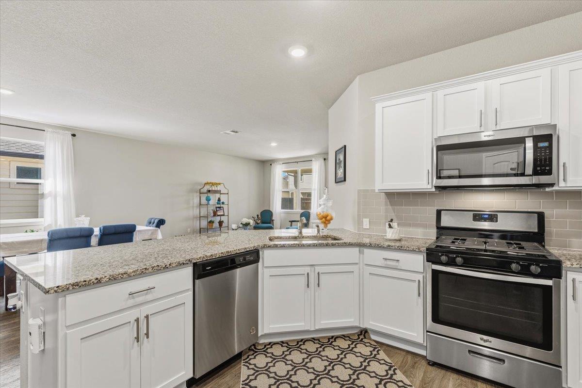 112 Rainmaker Cv Property Photo 7