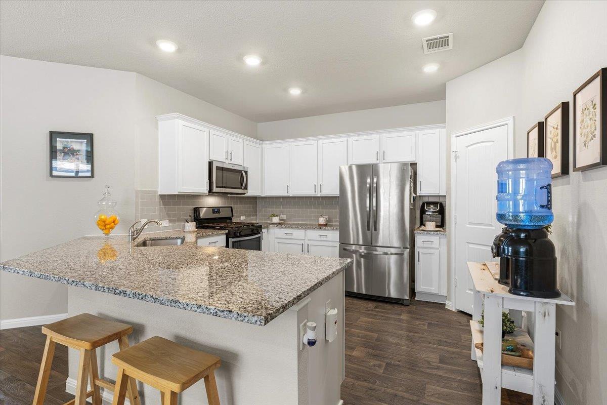 112 Rainmaker Cv Property Photo 8
