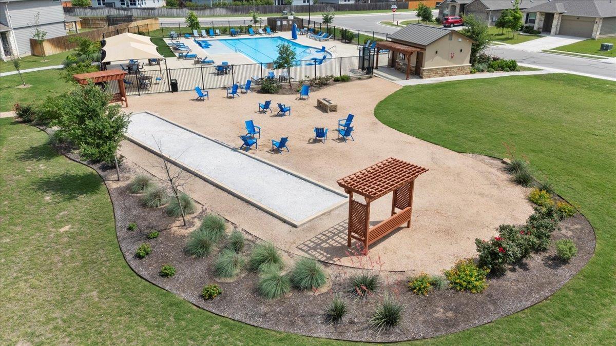 112 Rainmaker Cv Property Photo 31
