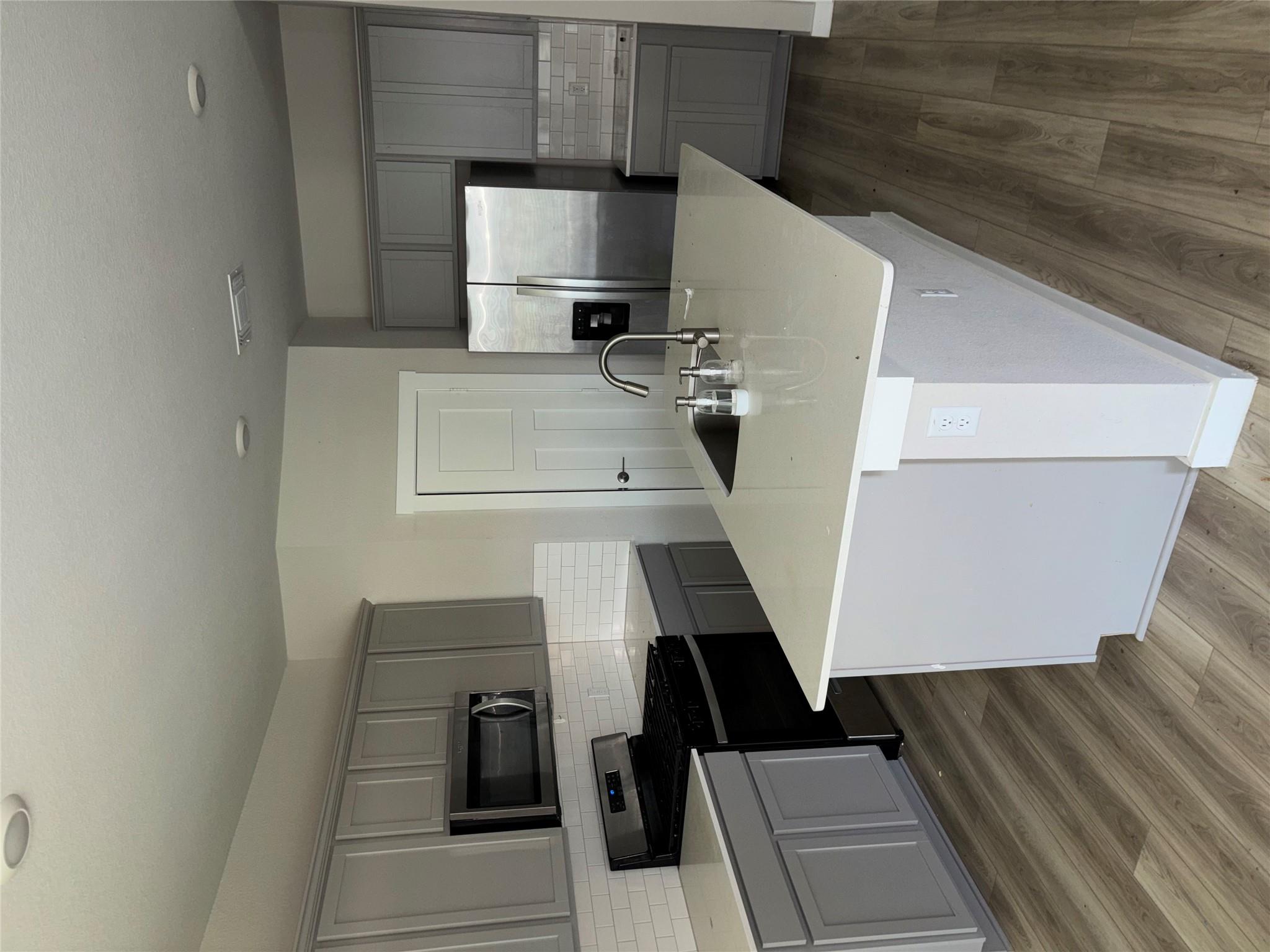301 Tarkus Path Path Property Photo 12