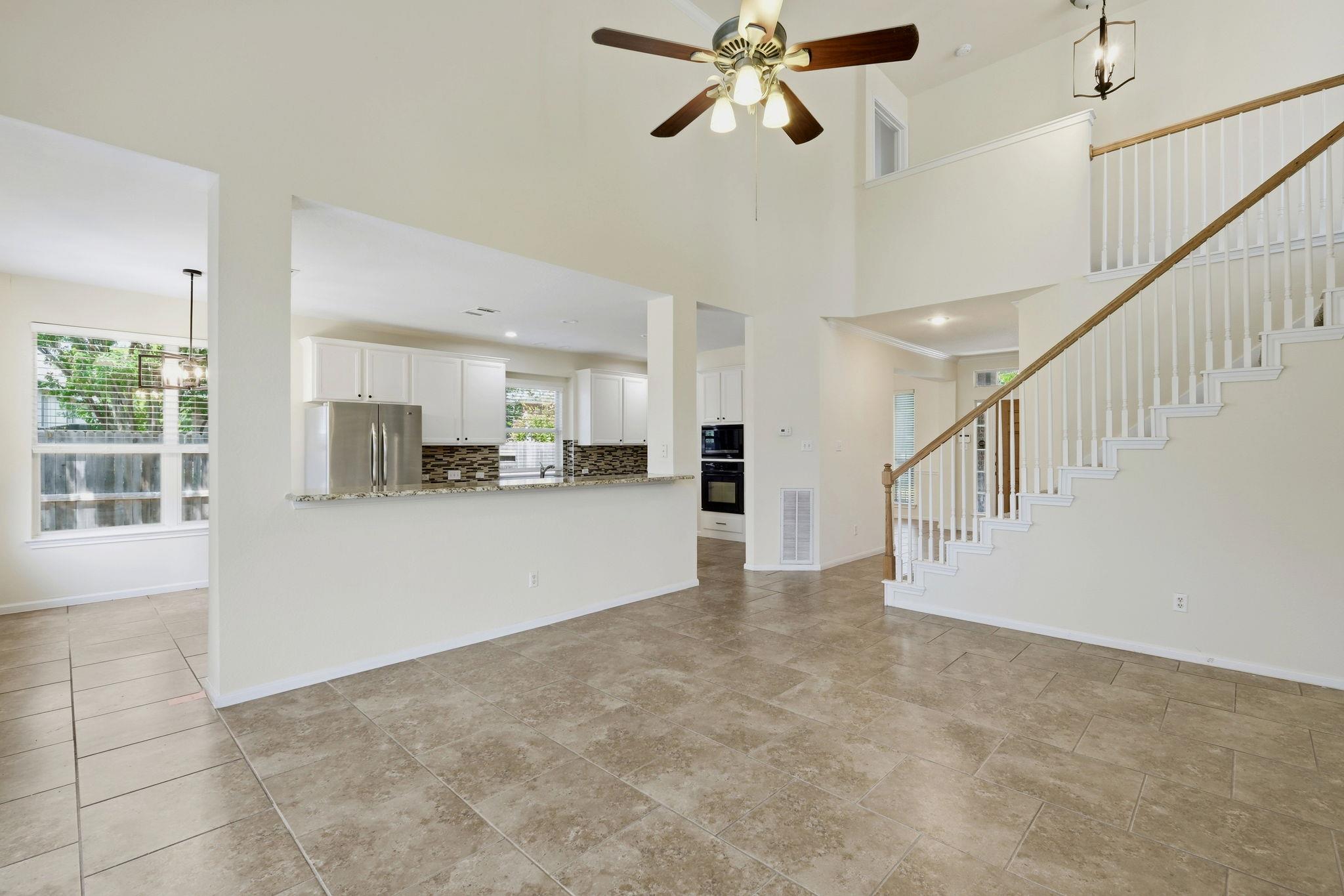 2033 Creole Dr Property Photo 3